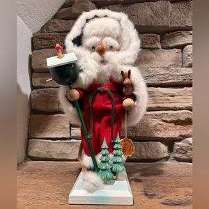 Steinbeck Santa Nutcracker